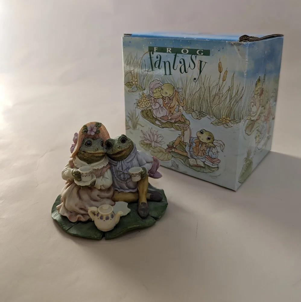 1996 Westland Frog Tea Party Figurine Fantasy "Tea for Two" Resin Figurine - Picture 4 of 10